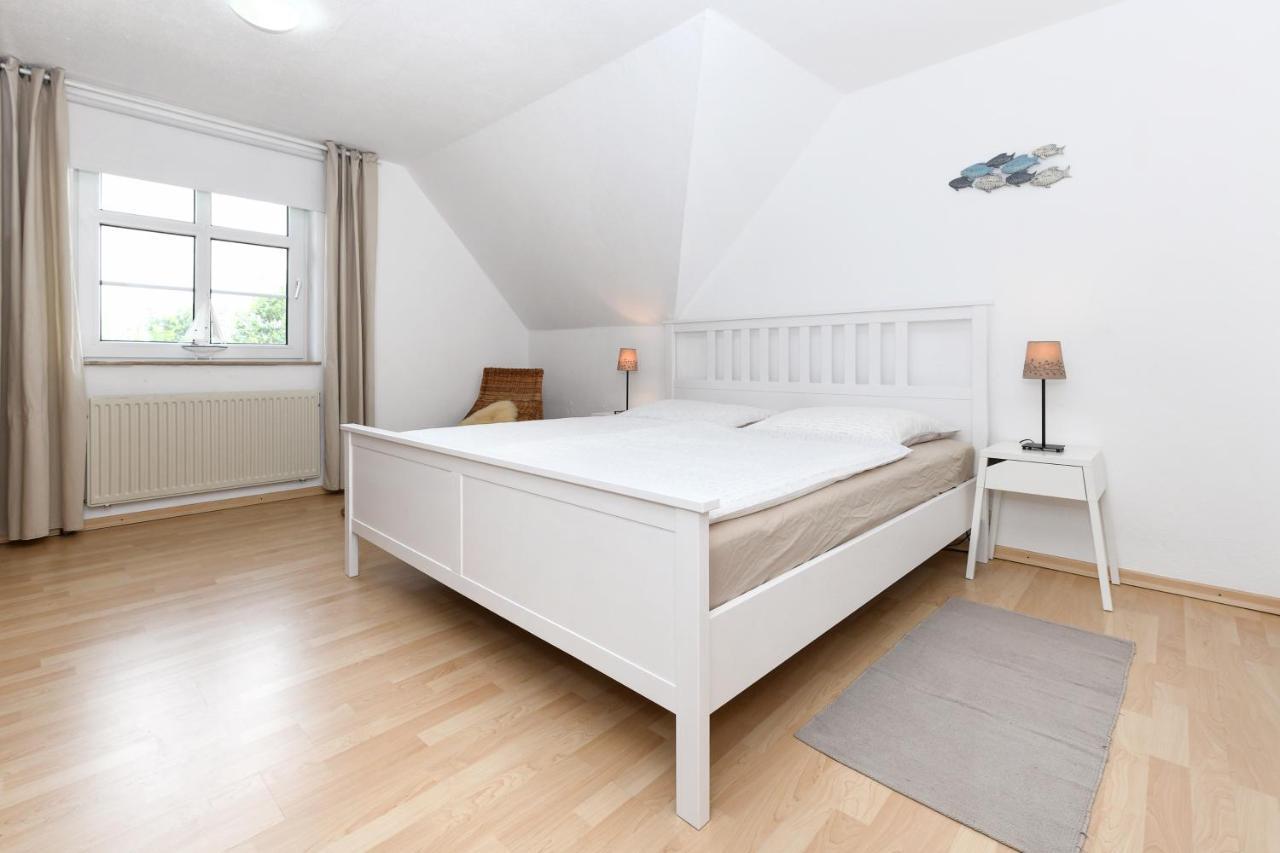 Ferienwohnungen Im Haus Lieblingskoje นอยฮาร์ลิงเงอซีล ภายนอก รูปภาพ
